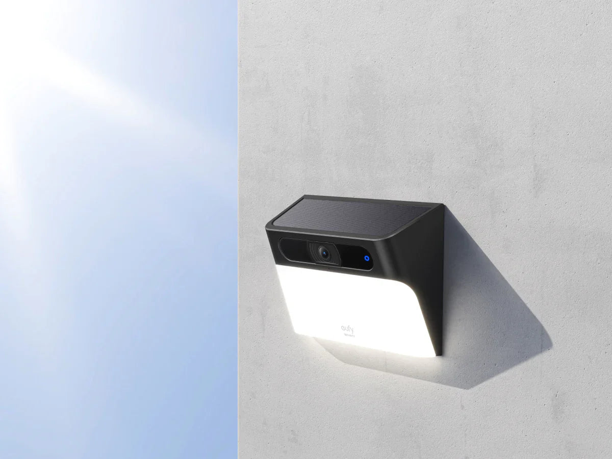 Anker Eufy Security Solar Wall Ligh CAM S120 BLACK - كاميرا مراقبة خارجية تعمل بالطاقة الشمسية مع مصباح حائط بالطاقة الشمسية وخالية من متاعب الشحن من انكر