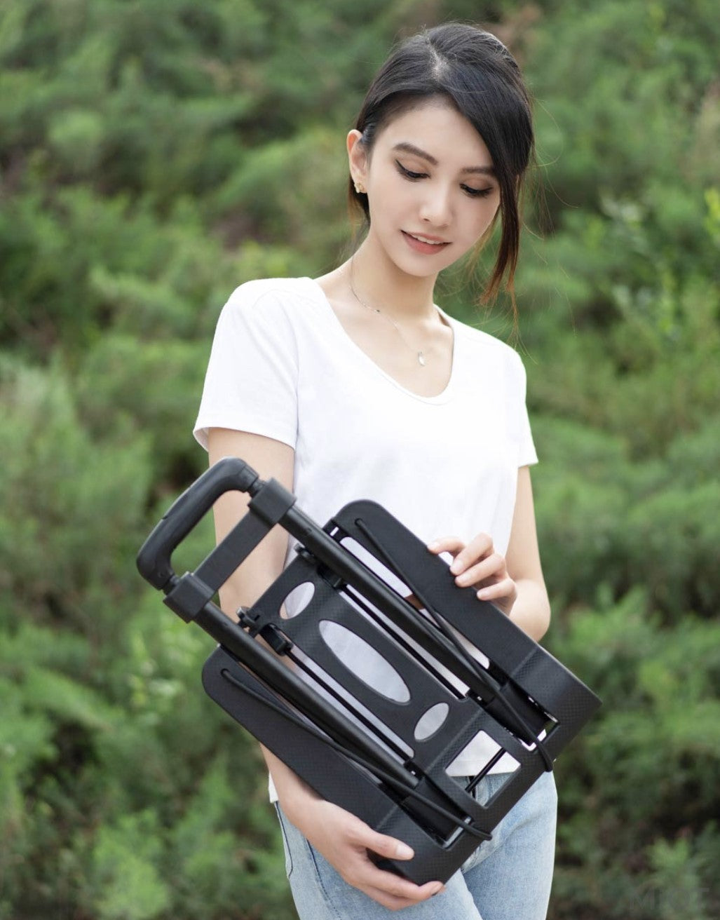 JUST THE RIGHT LIGHTWEIGHT FOLDING HAND-PULLED SHOPPING CART BICYCLE MODEL - عربة تسوق متنقلة قابلة للطي بسعة تحميل 30 كجم