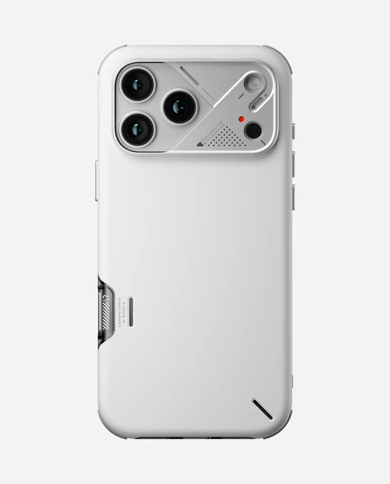 A17 SLIM SHOCKPROOF CASE FOR IPHONE 17 PRO MAX WHITE - كفر ايفون 17 برو ماكس ماك سيف نحيف مقاوم للصدمات من اولومو ابيض