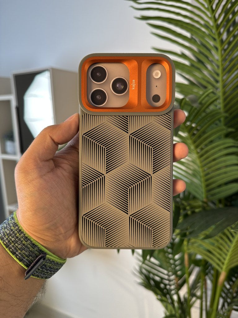 KAJSA CASE FOR IPHONE 17 PRO MAX GRAY - كفر ايفون 17 برو ماكس من كاجسا رمادي