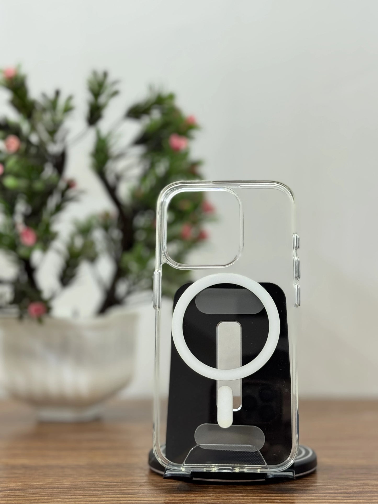 SPACE CASE MAGSAFE 15 PRO - كفر ايفون 15 برو شفاف ماك سيف