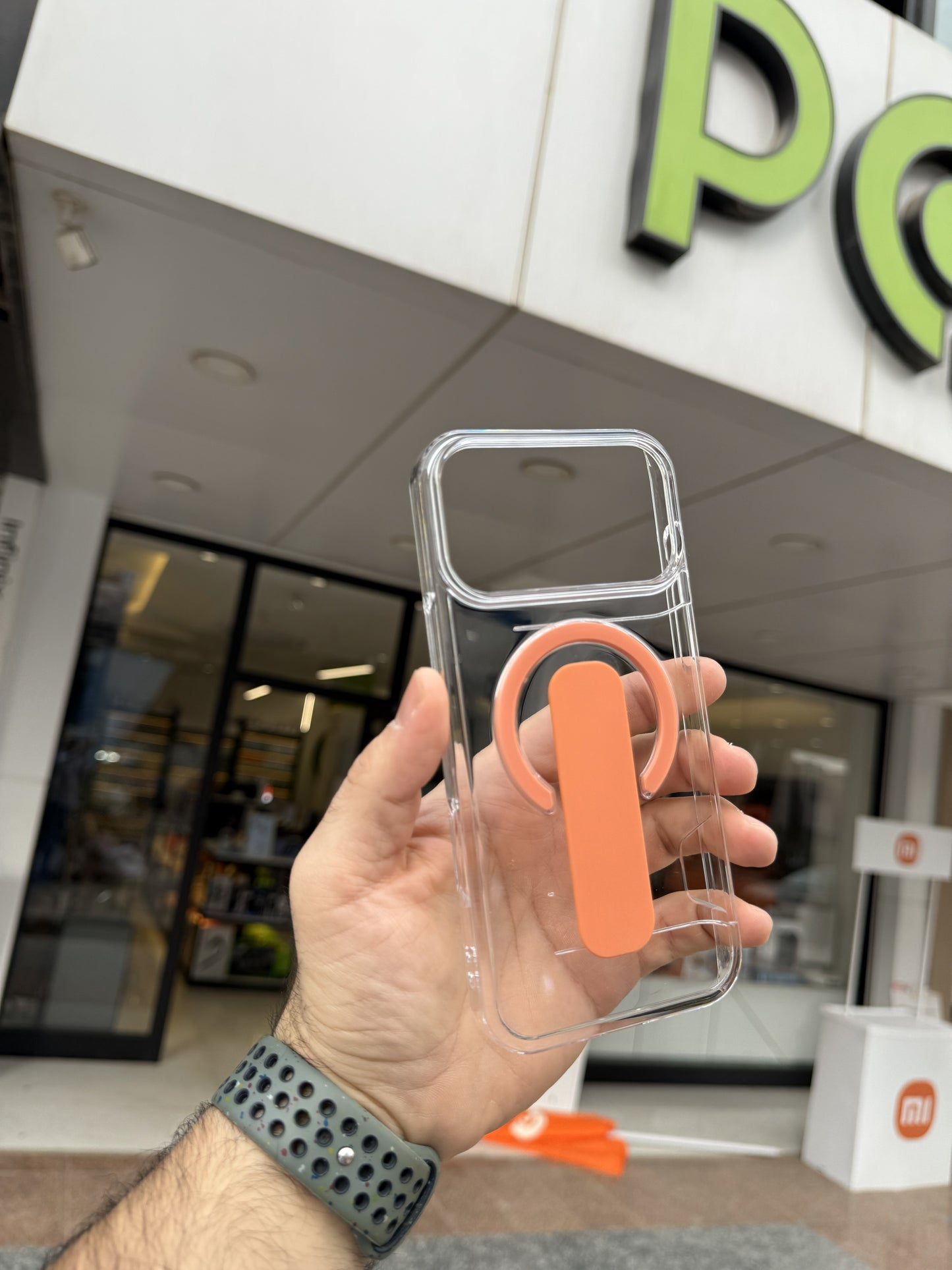 TADAGEE CLEAR CASE WITH GRIP FOR IPHONE 17 PRO MAX ORANGE - كفر ايفون 17 برو ماكس ماك سيف مع مسكة برتقالي