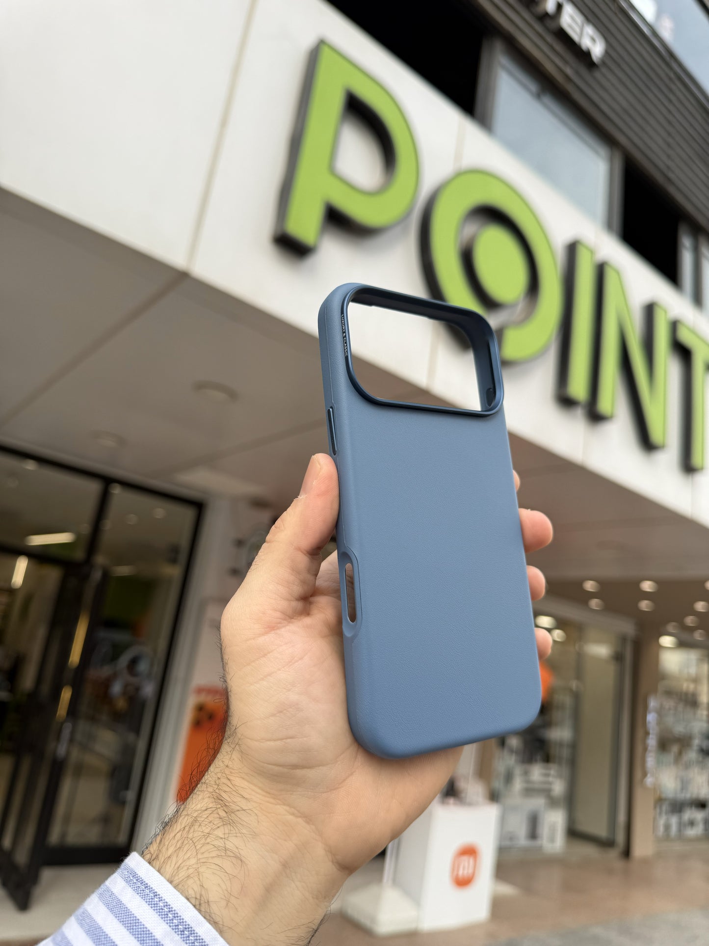 PULOKA CASE WITH MAGSAFE FOR IPHONE 17 PRO MAX BLUE - كفر ايفون 17 برو ماكس ماك سيف ازرق