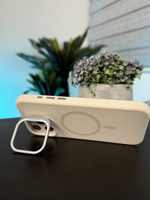 YOTOO CASE FOR IPHONE 16 PRO MAX WHITE - كفر ايفون 16 برو ماكس ماك سيف ابيض