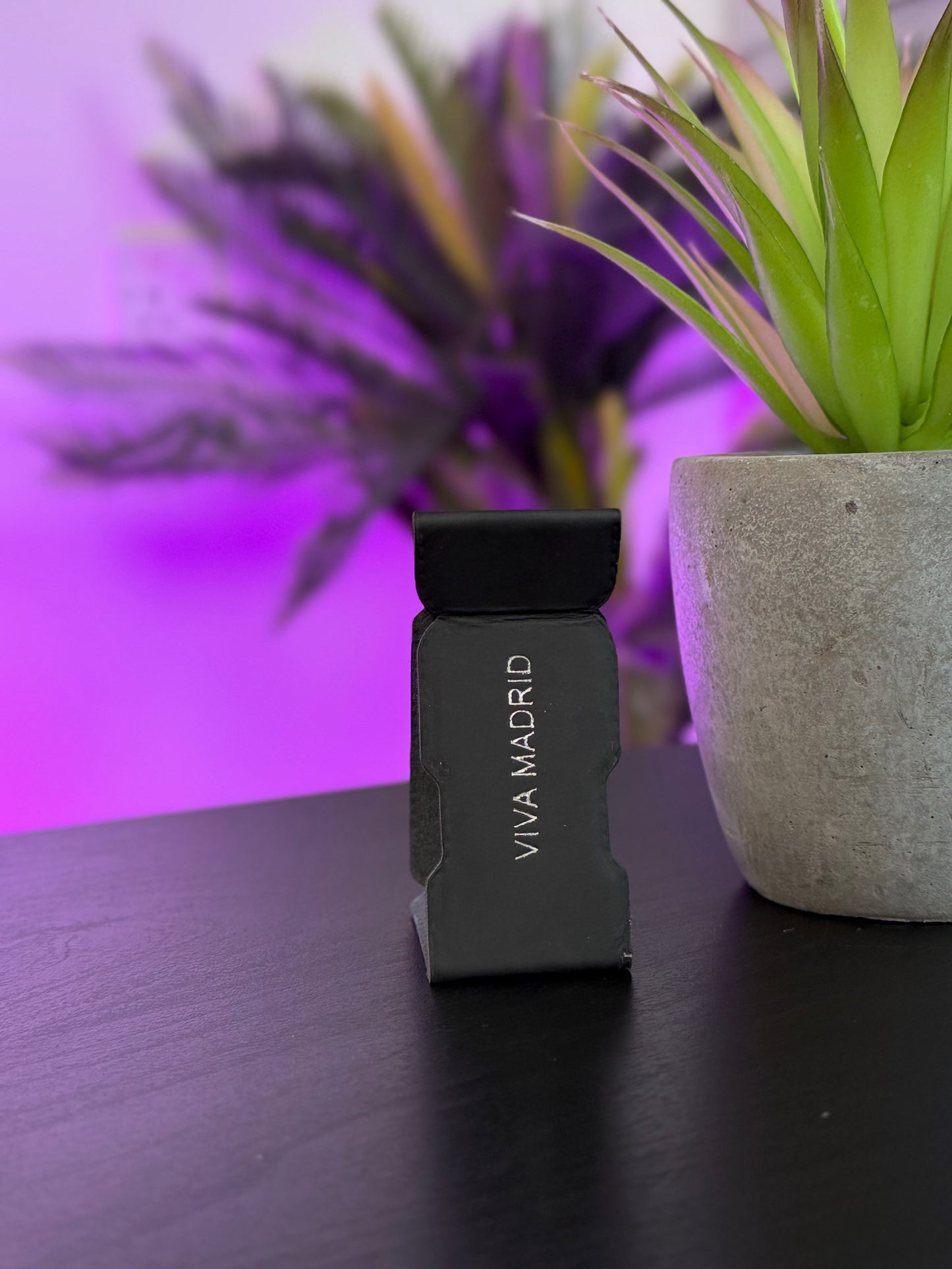 GRIP FOR MOBILE BLACK - مسكة للهاتف بلون اسود