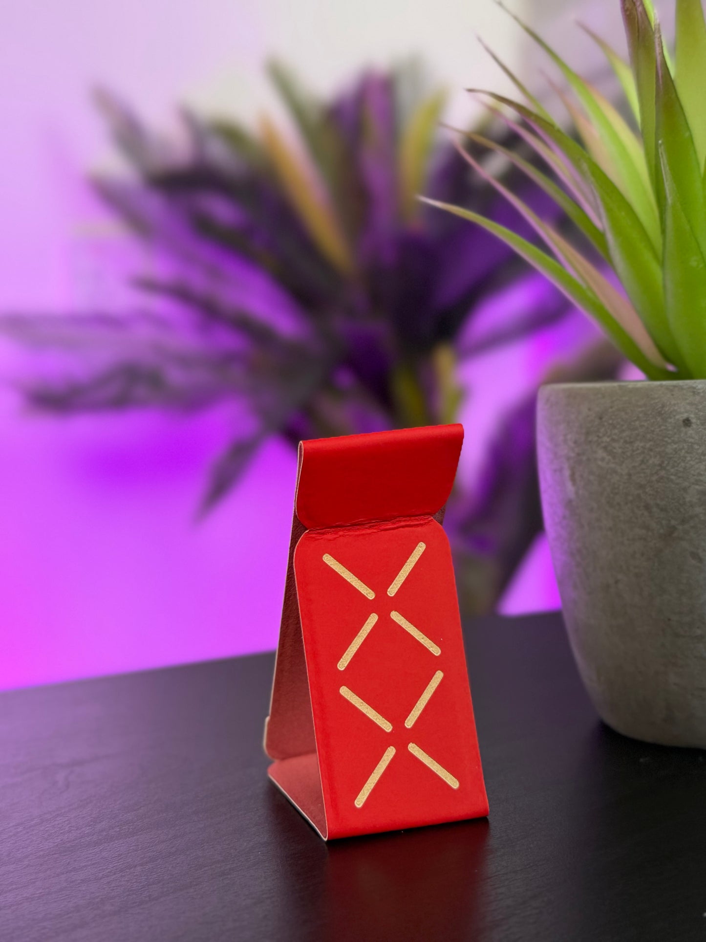 GRIP FOR MOBILE RED - مسكة للهاتف بلون احمر