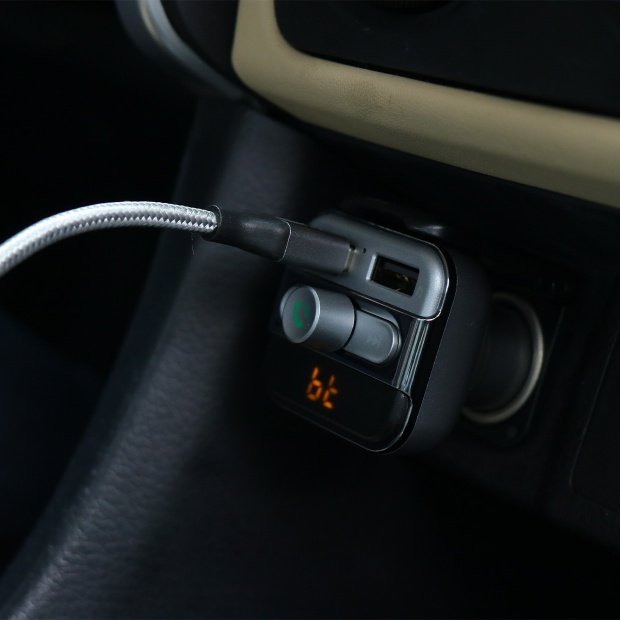 Porodo Wireless Hands-Free Car Kit With Built-In FM Transmitter 3.4AMP (15W) - شاحن سيارة 15 واط مع مرسل اف ام لاسلكي من بورودو رمادي
