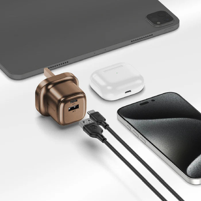 Momax 1-Charge 2-Port GaN 30W charger Golden USB-C & USB-A - شاحن 30 واط من موماكس ذهبي