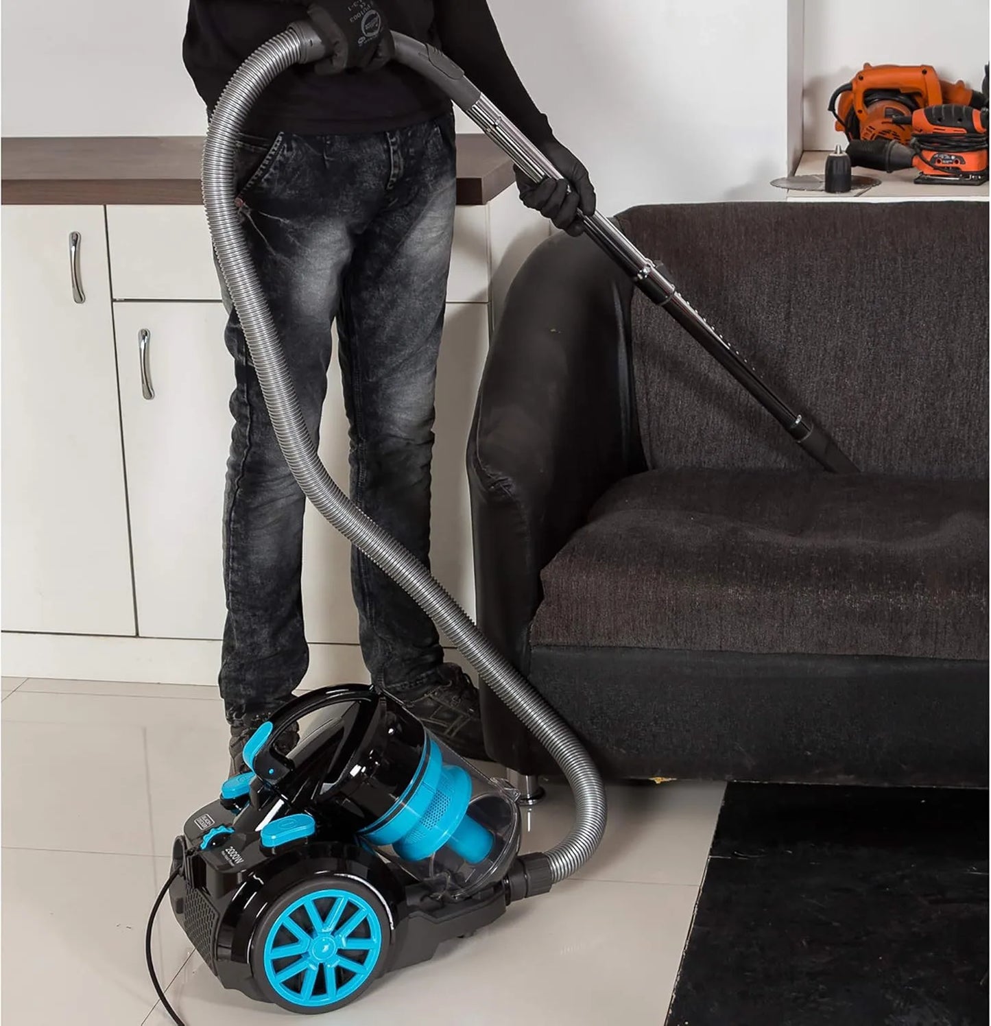 Black&Decker 2000W Multicyclonic Vacuum Cleaner VM2080-B5 - مكنسة كهربائية متعددة الاعصار بقوة 2000 واط من بلاك اند ديكر