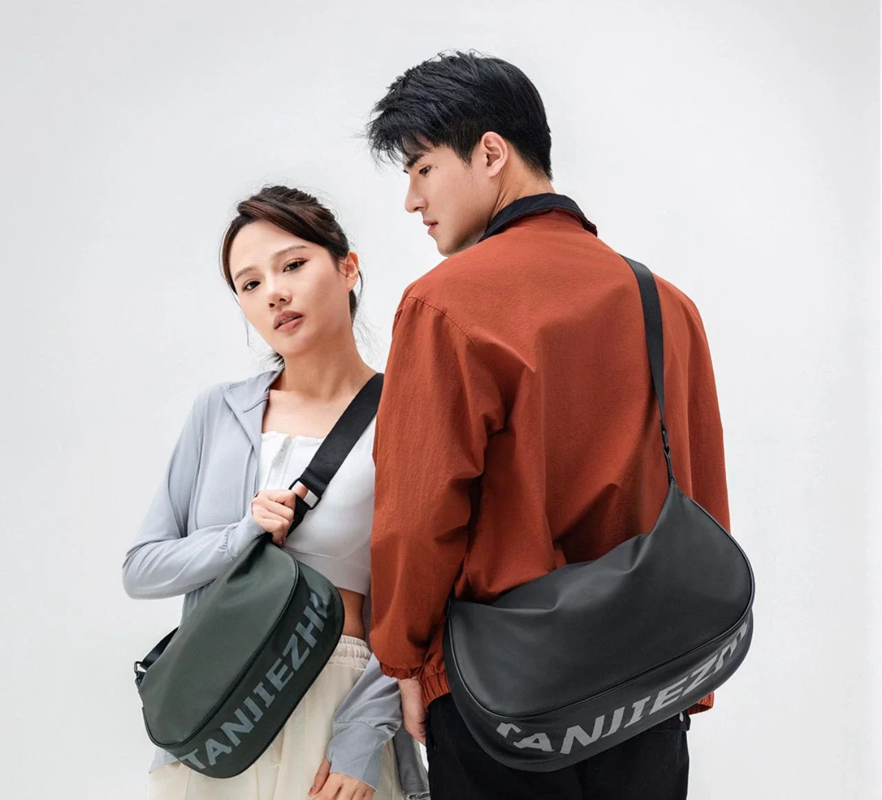 Xiaomi TANJIEZHE Water Repellent Messenger Bag Men Bags Shoulder Crossbody Fit 10.2 Inch Ipad Partition Storage Waterproof black - حقيبة كتف ضد الماء 17 لتر من شاومي