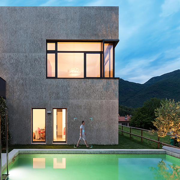 EZVIZ SMART HOME CAMERA H80X - كاميرا منزلية خارجية ذكية من ازفيز