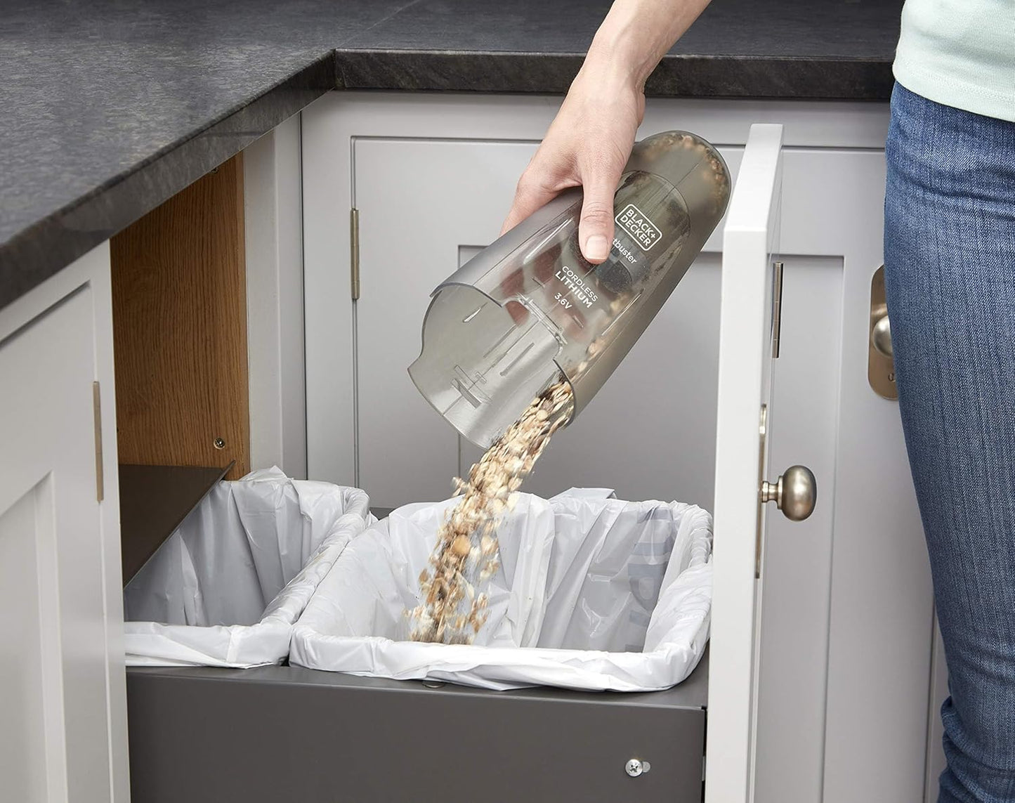 Black&Decker NVC115JL-B5 Vacuum cleaner 3.6V white/Gray - مكنسة كهربائية لاسلكية محمولة من بلاك اند ديكر