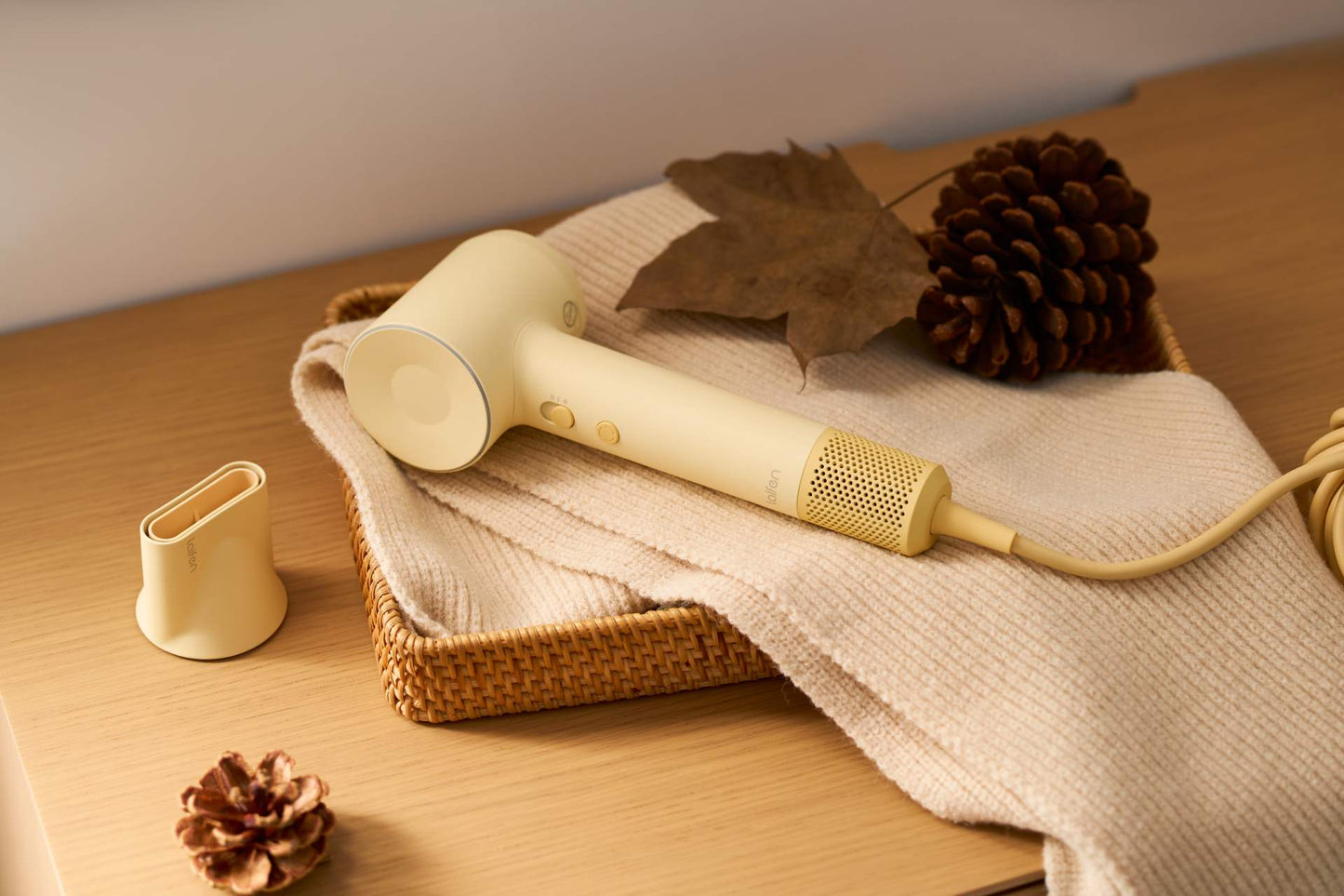 LAIFEN HAIR DRYER SE 2 PASTEL YELLOW - شسوار الشعر 1500 واط الباستيل من لايفن اصفر