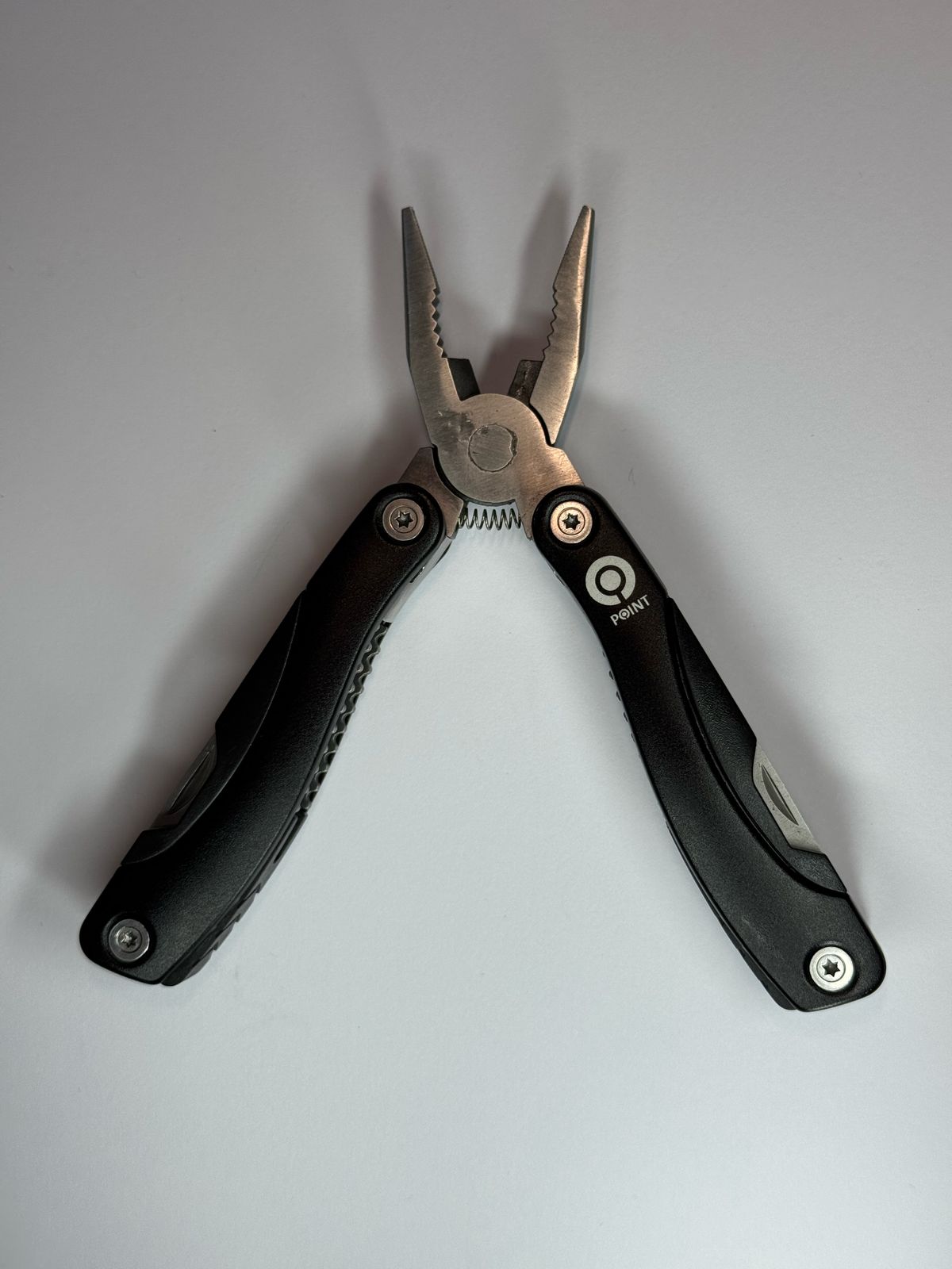 POINT 10-in-1 Multi functional pliers black - كماشة متعددة الوظائف 10 في 1  من بوينت باللون الاسود