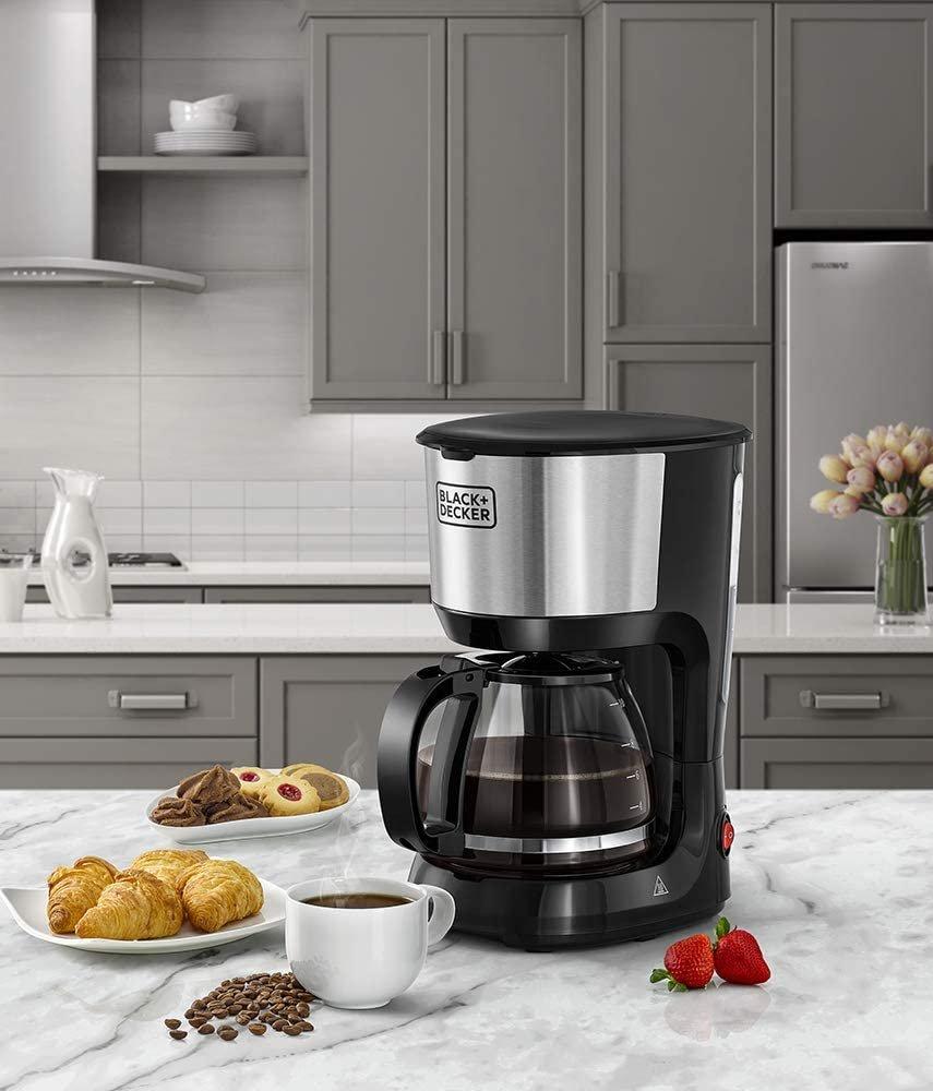 Black&Decker DCM750S-B5 10 cup Coffee maker 750W black/silver - ماكنة تحضير القهوة بسعة 1.25 لتر 750 واط من بلاك اند ديكر