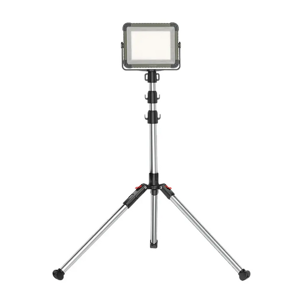 Green Lion Solar Camping Light 7200mAh Silver - مصباح تخييم يعمل بالطاقة الشمسية 7200 مللي أمبير/ساعة 25 واط من كرين فضي