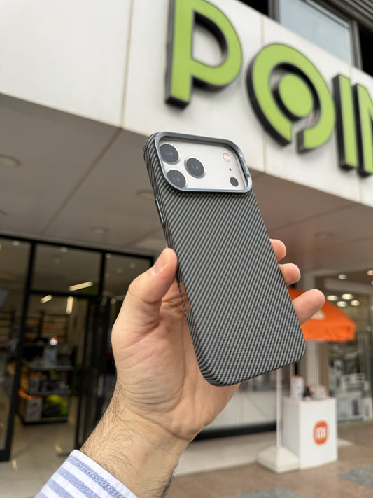 YANG CASE CARBON FIBER FOR IPHONE 17 PRO MAX GRAY - كفر ايفون 17 برو ماكس كاربون فايبر رمادي