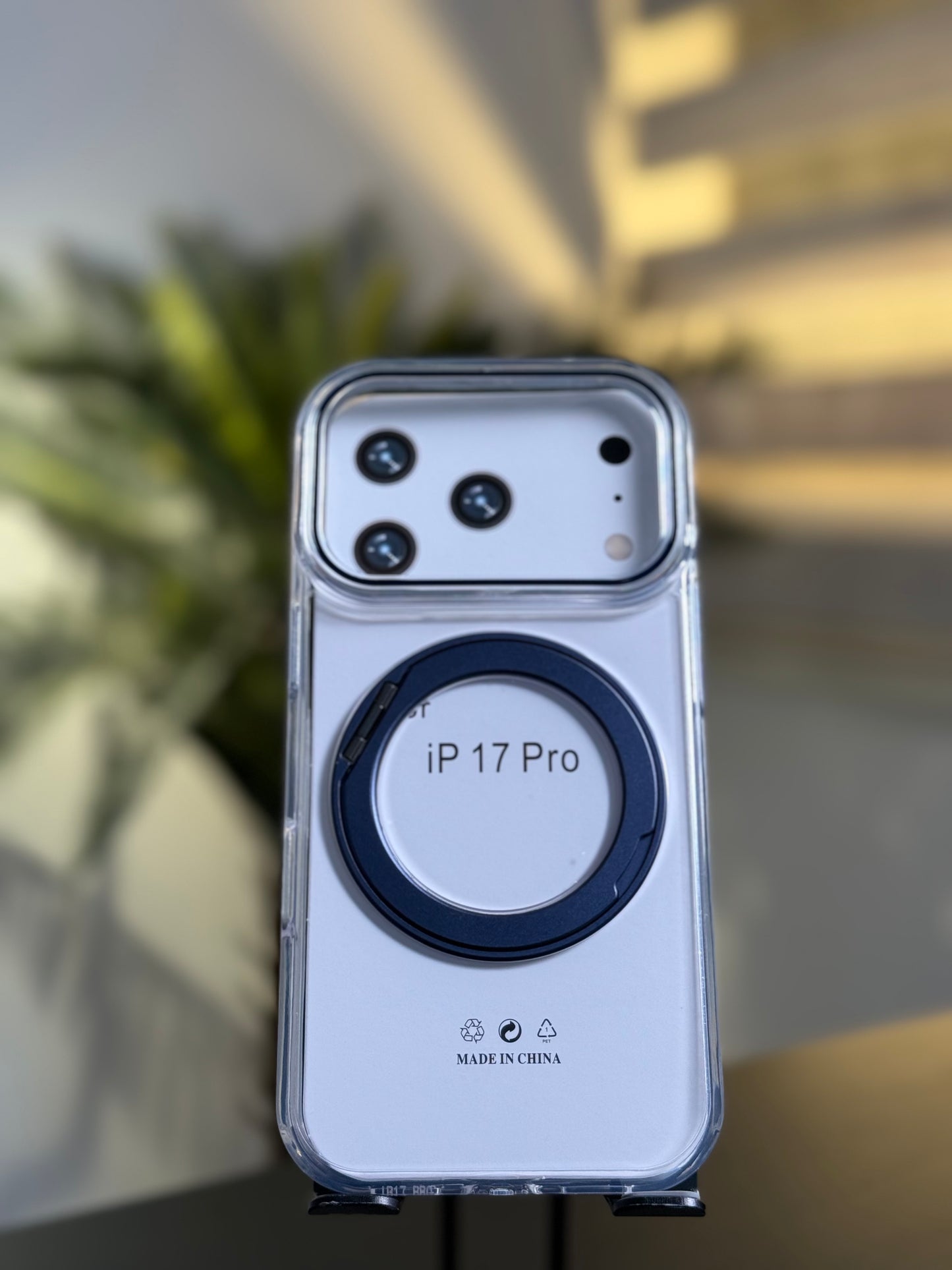 M CASE WITH GRIP FOR IPHONE 17 PRO BLUE - كفر ايفون 17 برو مع ستاند ازرق