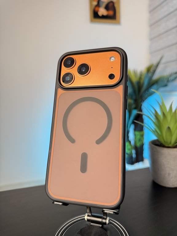 IPHONE 17 PRO MAX MAGNETIC MATTE TRANSPARENT CLEAR BLACK - كفر ايفون 17 برو ماكس ماك سيف اسود