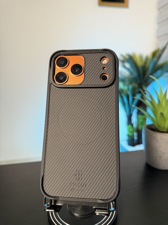 PIBLUE CASE FOR IPHONE 17 PRO MAX CARBON BLACK - كفر ايفون 17 برو ماكس اسود