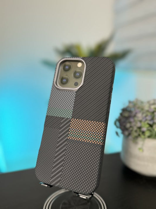 LY56 CASE FOR IPHONE 16 PRO MAX BLACK - كفر ايفون 16 برو ماكس اسود