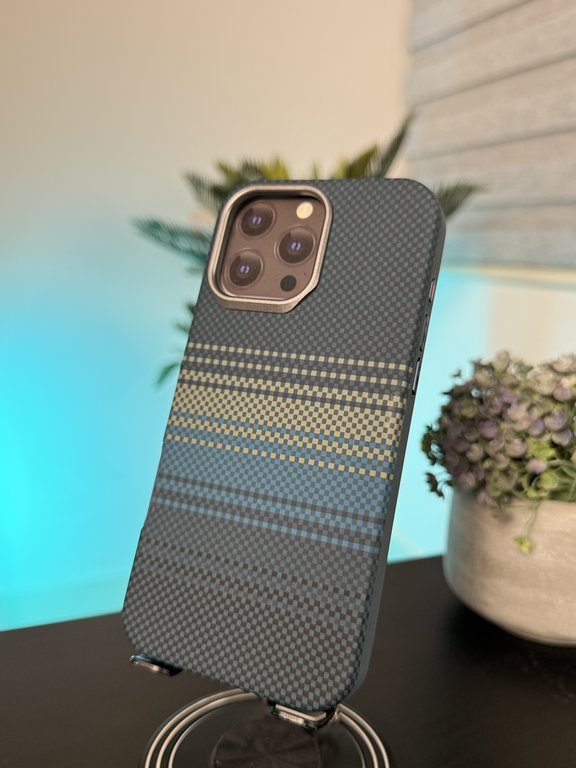 LY56 CASE FOR IPHONE 16 PRO MAX BLUE - كفر ايفون 16 برو ماكس ازرق