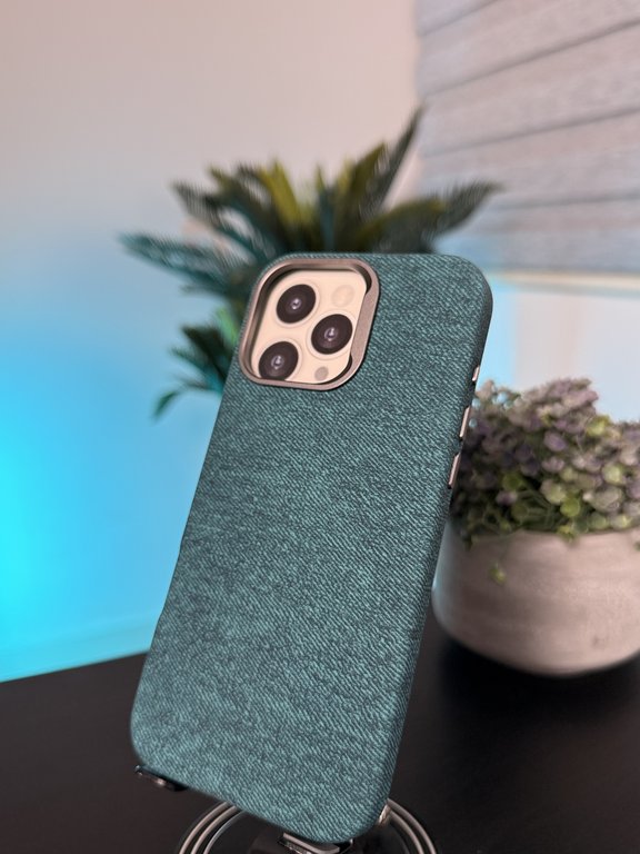 CASE FOR IPHONE 16 PRO MAX GREEN - كفر ايفون 16 برو ماكس اخضر