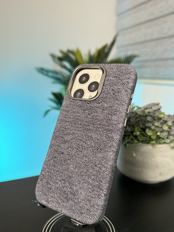 CASE FOR IPHONE 16 PRO MAX VIOLET - كفر ايفون 16 برو ماكس بنفسجي