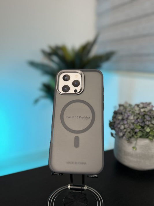 LY34 CASE FOR IPHONE 16 PRO MAX GRAY - كفر ماك سيف للايفون 16 برو ماكس