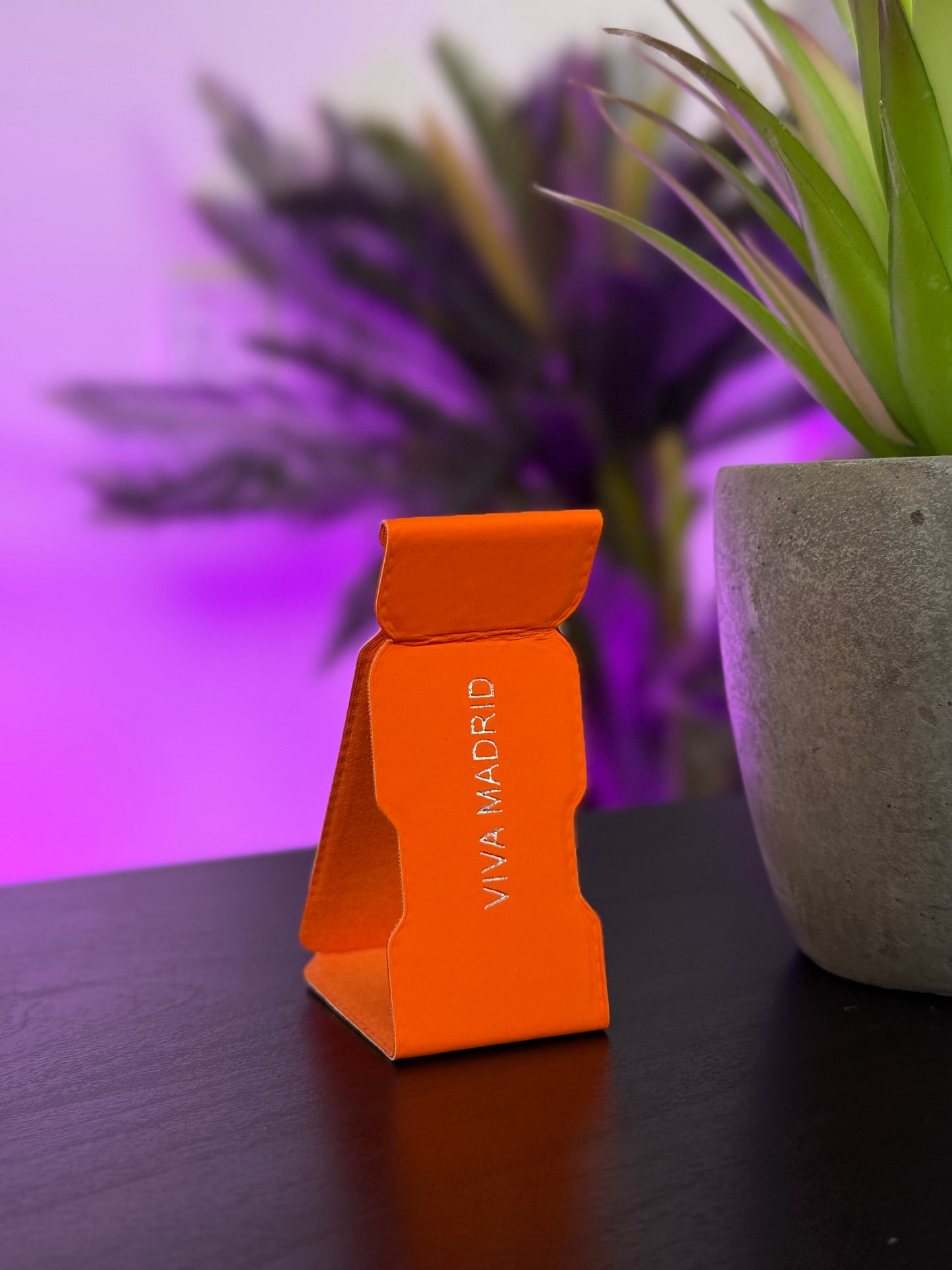GRIP FOR MOBILE ORANGE - مسكة للهاتف بلون برتقالي