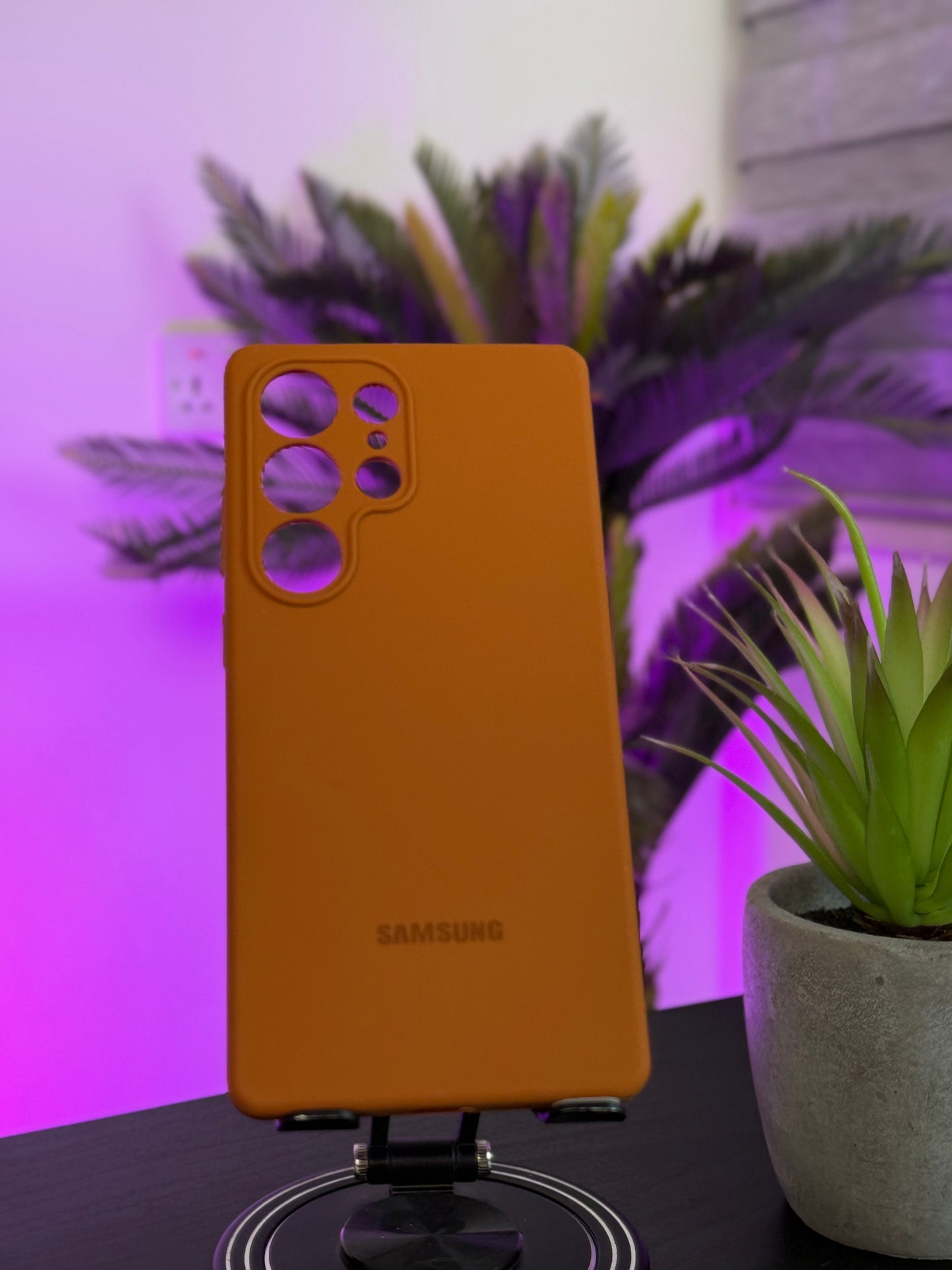 SAMSUNG SILICONE CASE FRO S25 ULTRA BROWN - كفر سليكون جوزي للسامسونك اس 25 الترا
