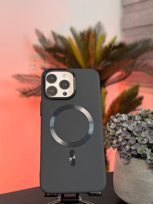 RV CASE FOR IPHONE 15 PRO MAX BLACK - كفر ماك سيف للايفون 15 برو ماكس اسود