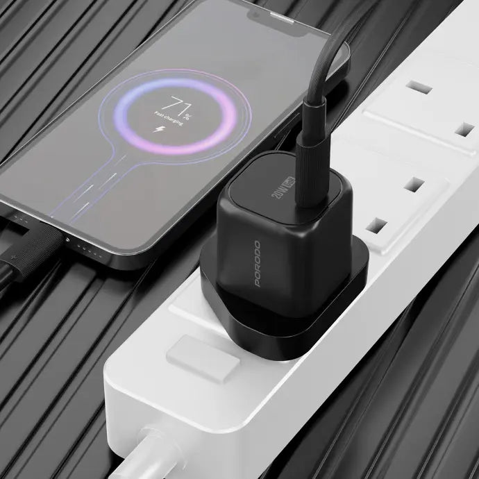 Porodo PD 20W UK Fast Charger with C to L Cable - شاحن تايب سي 20 واط مع كيبل تايب سي لايتننغ من بورودو