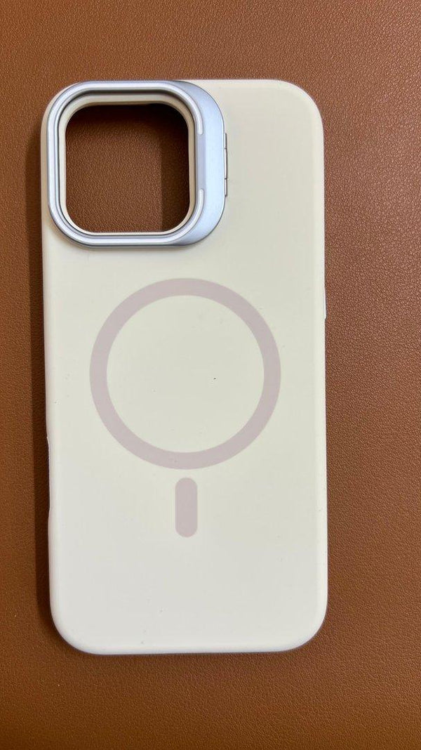 YOTOO CASE FOR IPHONE 16 PRO MAX WHITE - كفر ايفون 16 برو ماكس ماك سيف ابيض