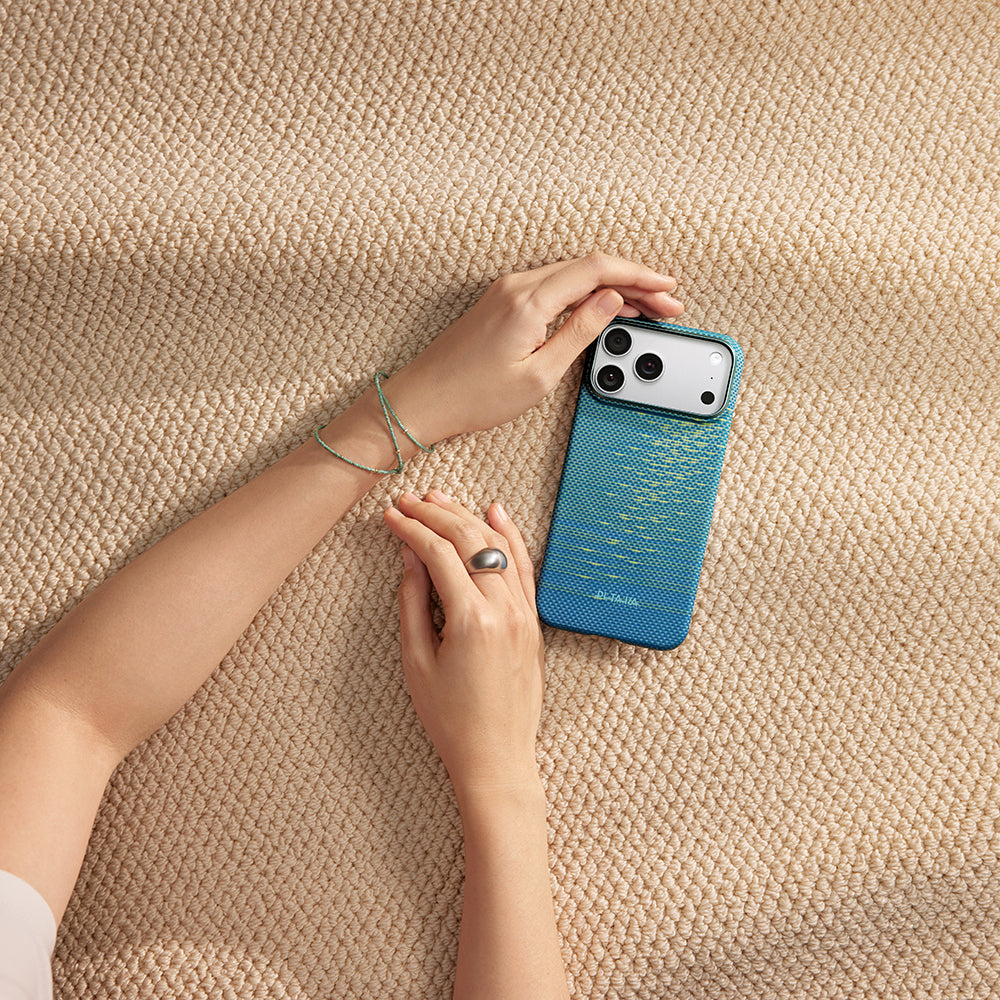 PITAKA Glints Of Gold Ultra-Slim Case For iPhone 17 Pro Max (Lucid Blue) -  كفر ايفون 17 برو ماكس فائق النحافة ماك سيف من بيتاكا ازرق