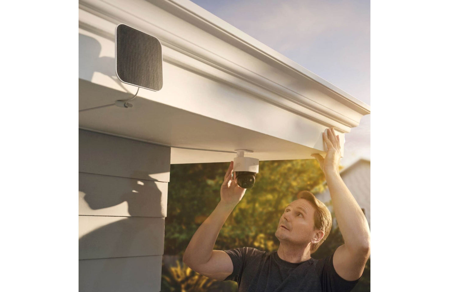 ANKER EUFY SECURITY CAM SOLOCAM S340 360 - كاميرا مراقبة خارجية مزدوجة العدسة تعمل بالطاقة الشمسية من انكر