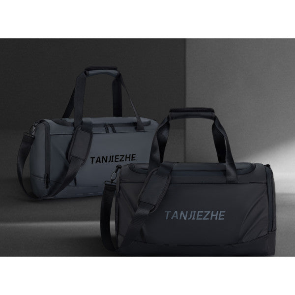 Travel fitness bag Black - حقيبة سفر رياضية مقاومة للماء باللون الاسود